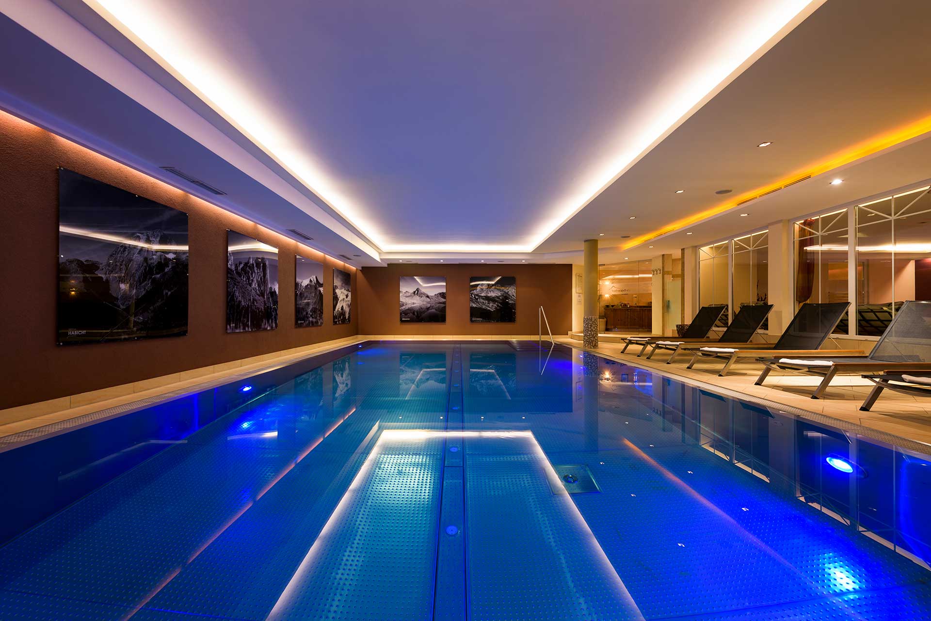 Agentur-385-Portfolio-Stubaierhof-Fotografie-Pool-und-Wellness