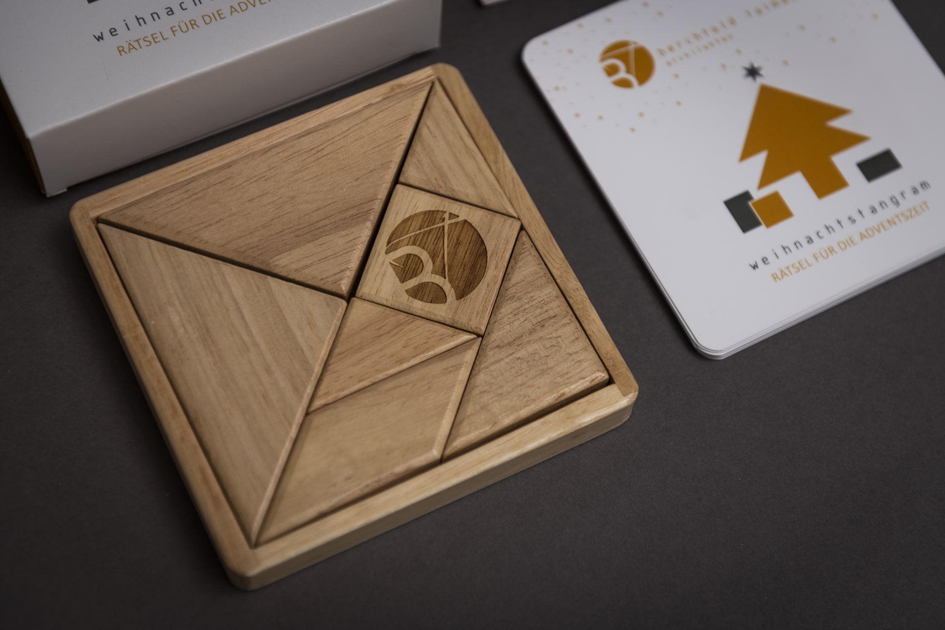 Agentur-385-Portfolio-BT-XMas2019-Tangram-Cards